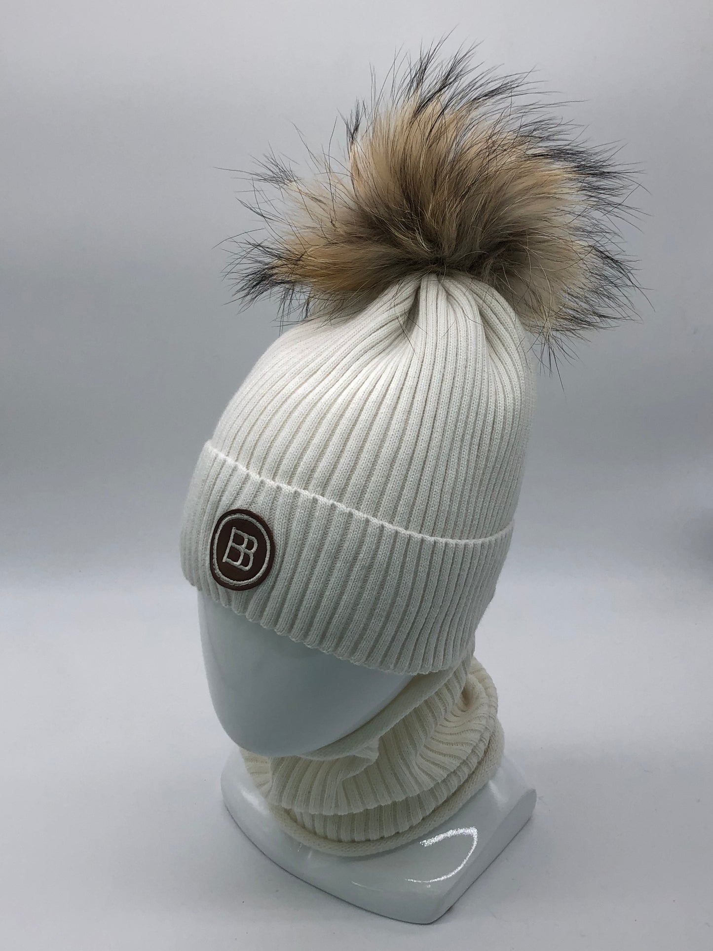 Komplet dla dziewczynki z szalikiem (25 / WP76KPE)