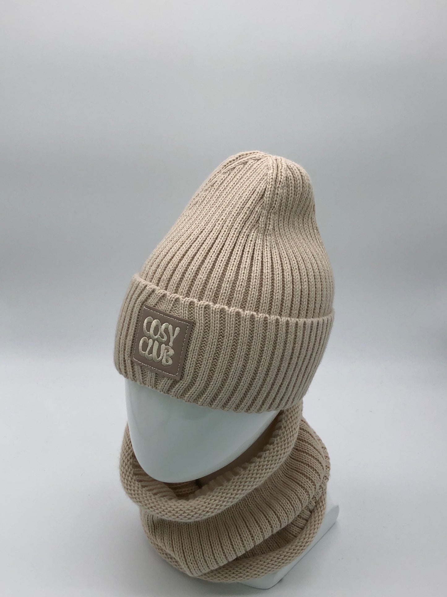 Czapka dla dziewczynki (25 / WP17K)